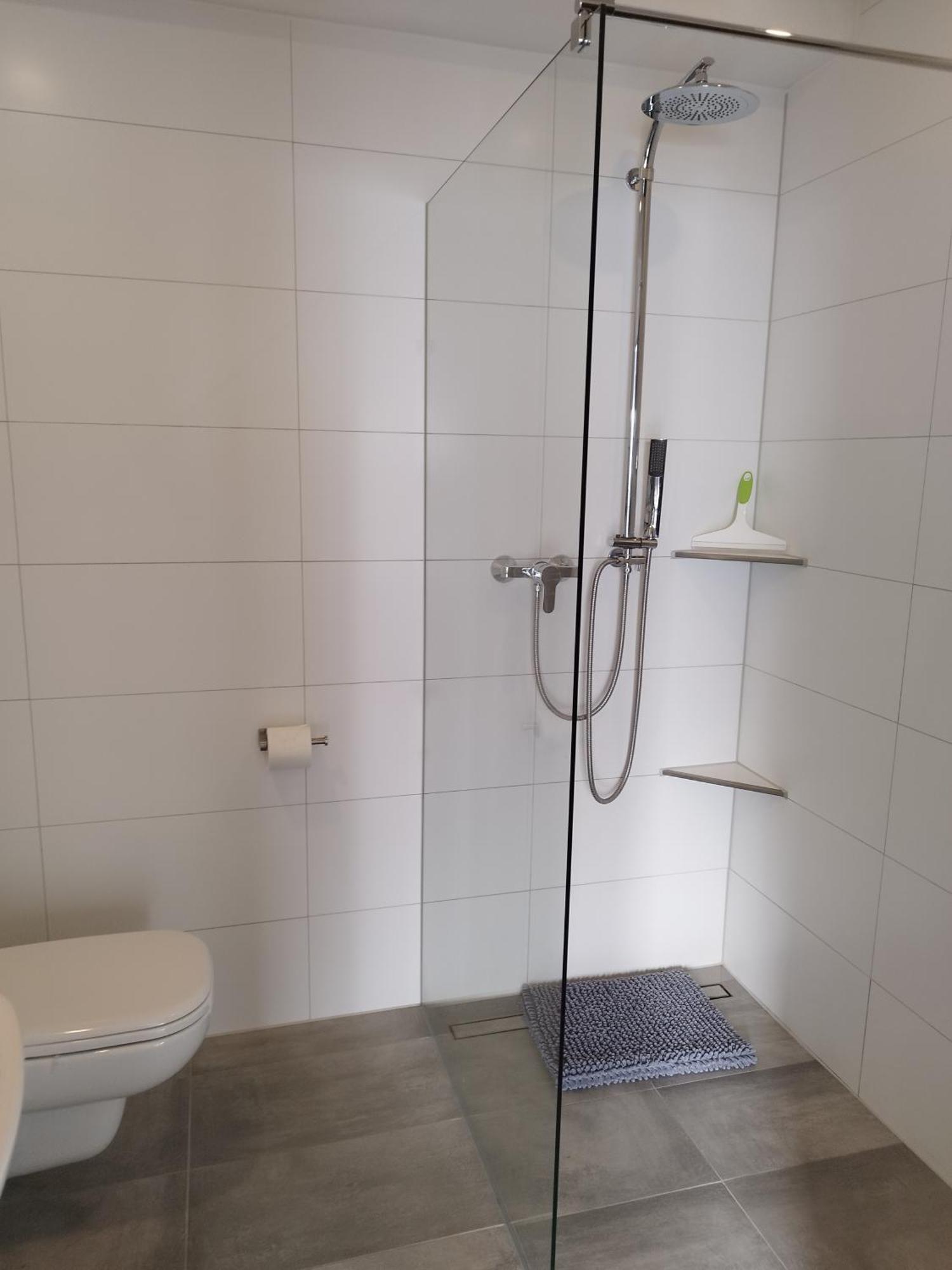 Moderne Ferienwohnung Mit Privatem Eingang - Rosa Kalletal Exterior foto