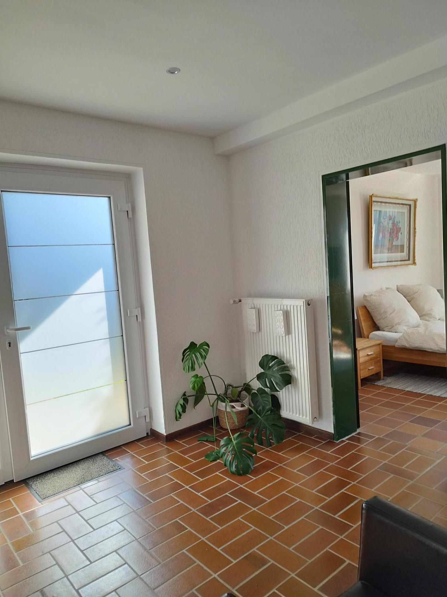 Moderne Ferienwohnung Mit Privatem Eingang - Rosa Kalletal Exterior foto